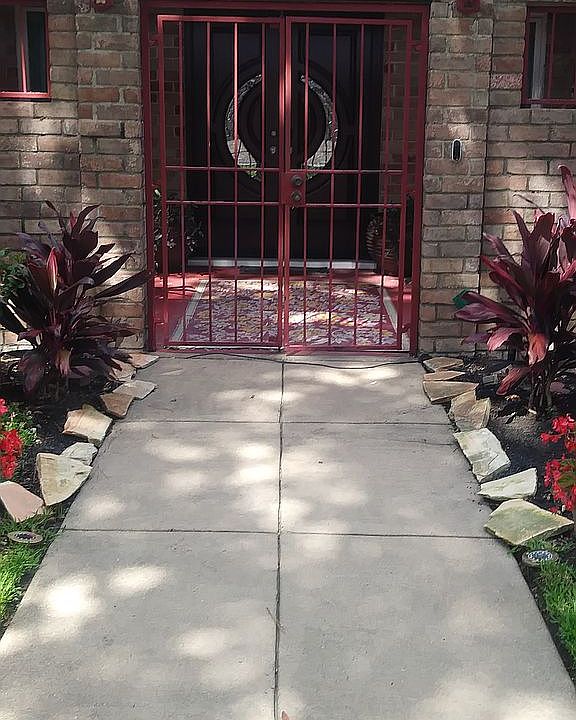 1st image of 15718 Misty Hollow Dr
