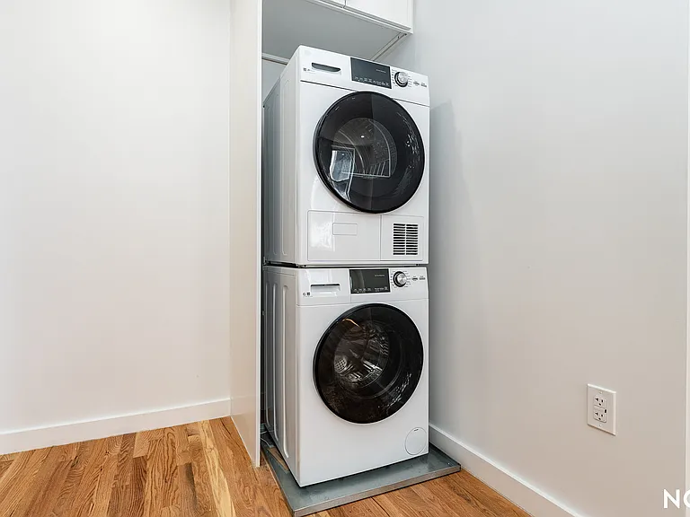 160 Johnson Ave #3B — Photo 7