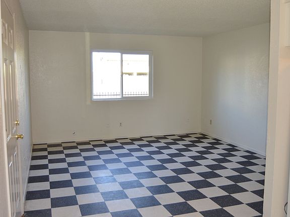 5th image of 482 N Glenn Ave APT 101