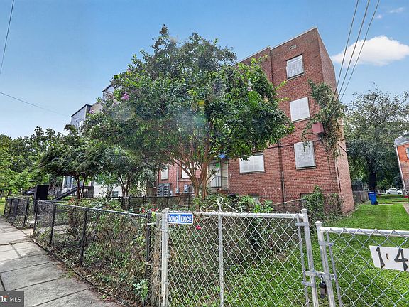3rd image of 1941 Naylor Rd SE
