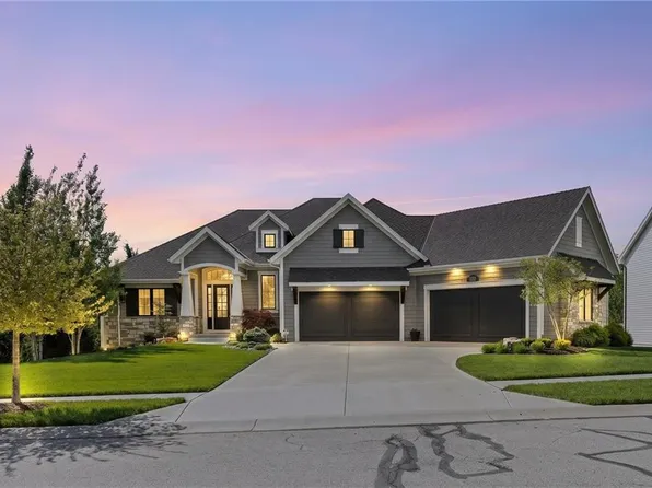 21303 W 94th Ter, Lenexa, KS 66220