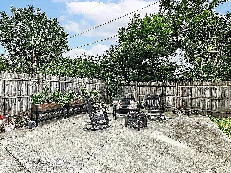 211 S Emerson Ave #2 — Photo 8
