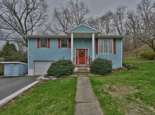 114 Circle Dr, Harding, PA 18643