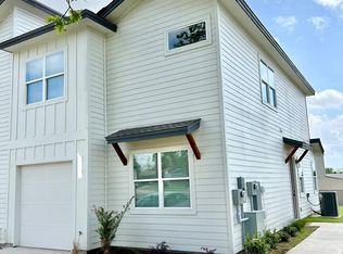 216 20th St #1, Georgetown, TX 78626