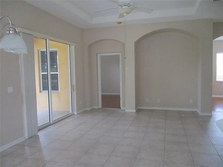 840 King Leon Way — Photo 3