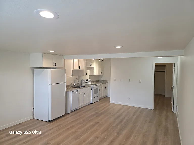 3212 Wetmore Ave #5 — Photo 5