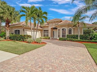 4976 Rustic Oaks Cir, Naples, FL 34105