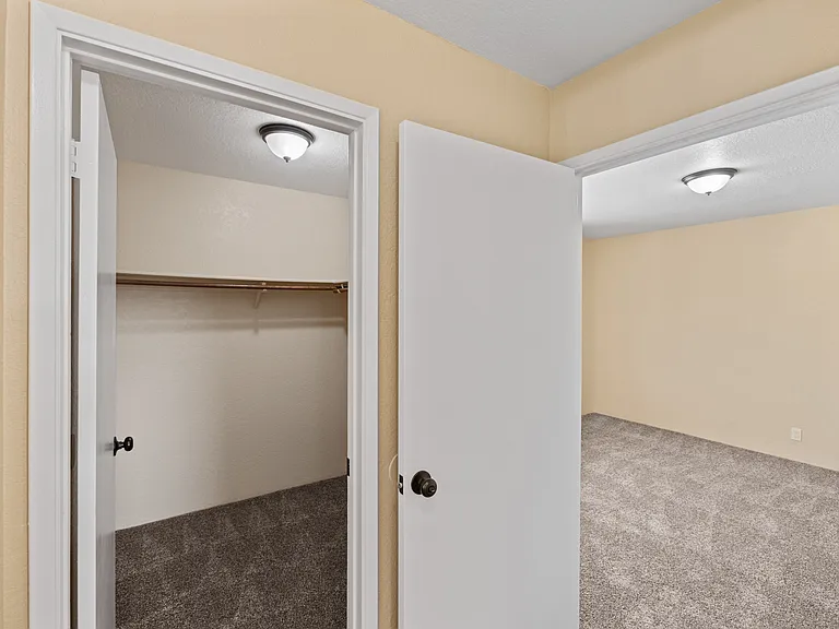 The Peppertree Apartments — Photo 14