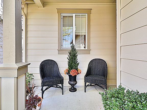 2nd image of 23857 NE 112th Cir #1