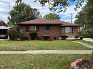 24761 Church St, Oak Park, MI 48237