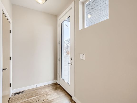 4th image of 3652 Pinedale St #D