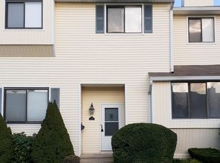 317 Middlewood Rd, Middletown, NJ 07748