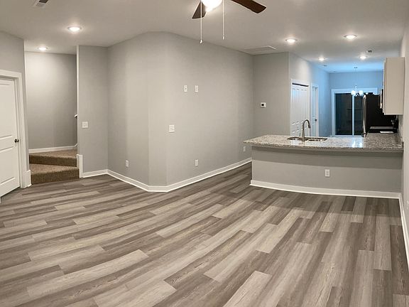 2nd image of 262 Sandy Cove Ln