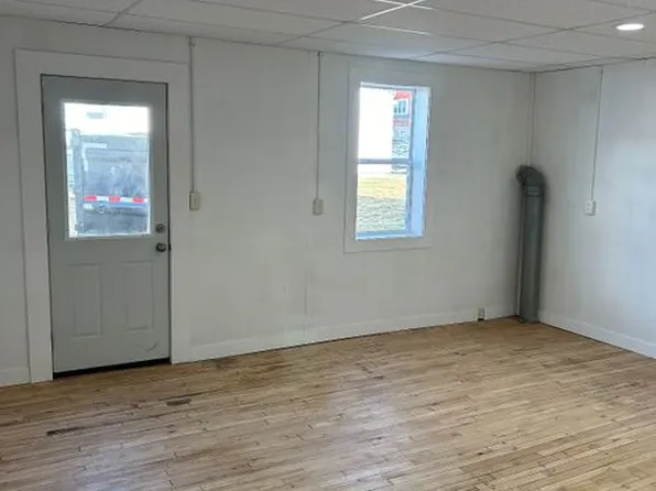 302 Main Street, 302 Main St #5, Cornell, WI 54732
