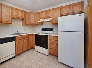 288 Grove St #5-00T, Auburndale, MA 02466