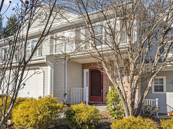 4th image of 25 Sycamore Way
