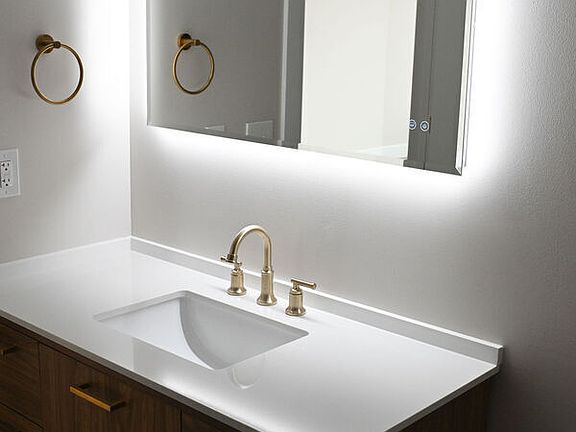 4th image of 723 Mount Vernon Ave #204