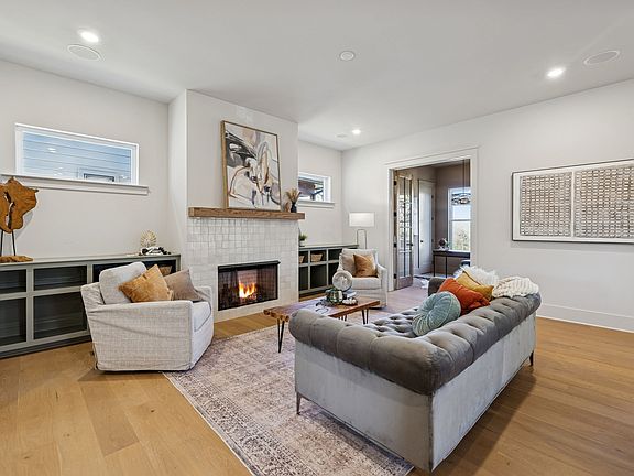 5th image of 602A Watsonwood Dr