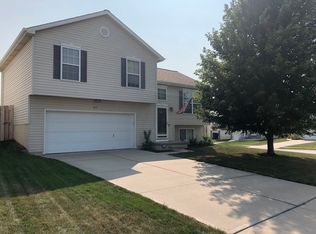 11017 Black St, Omaha, NE 68142
