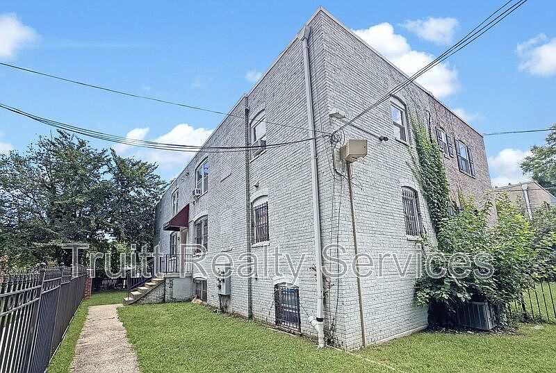1st image of 4330 Halley Ter SE APT 102