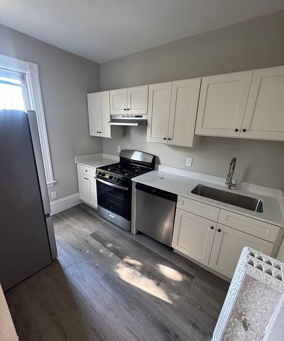 6 Pleasant Ave — Photo 1