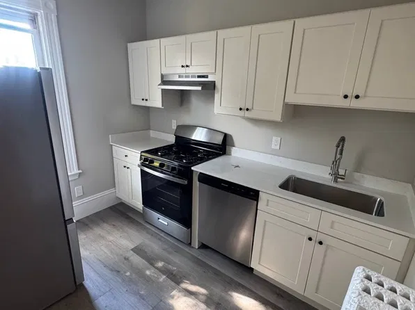 6 Pleasant Ave, Somerville, MA