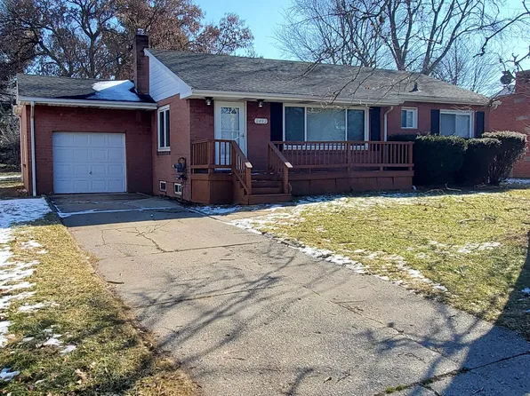 2492 Lanning Dr, Burton, MI 48509