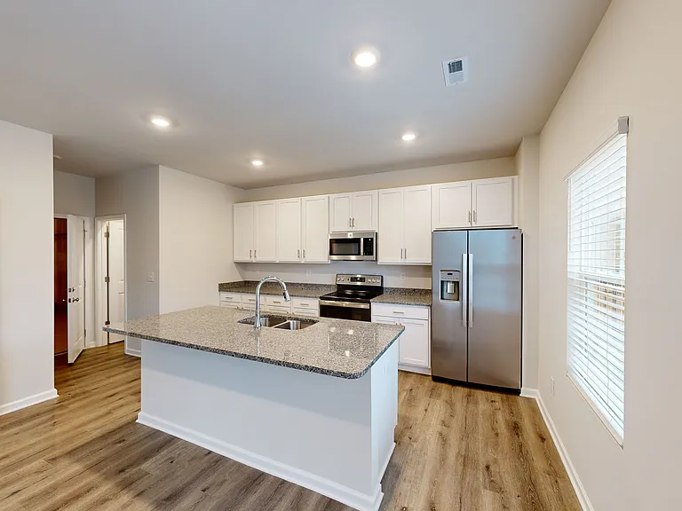 Westmoreland Estates — Photo 11