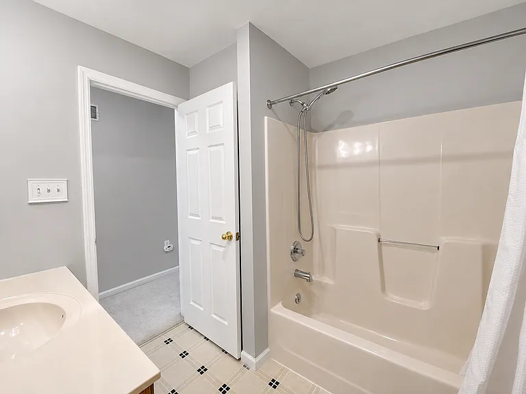 103 Red Rock Cir — Photo 9