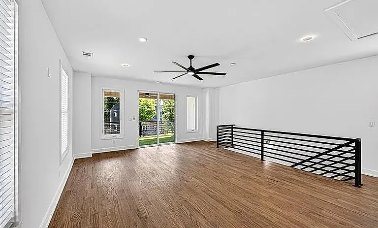 985 McDaniel St SW — Photo 30