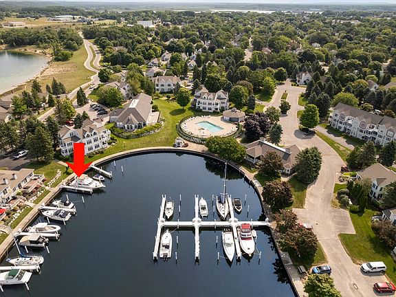 3rd image of 46 Marina Dr