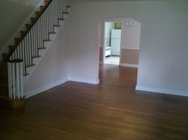 2nd image of 124 W 34th St