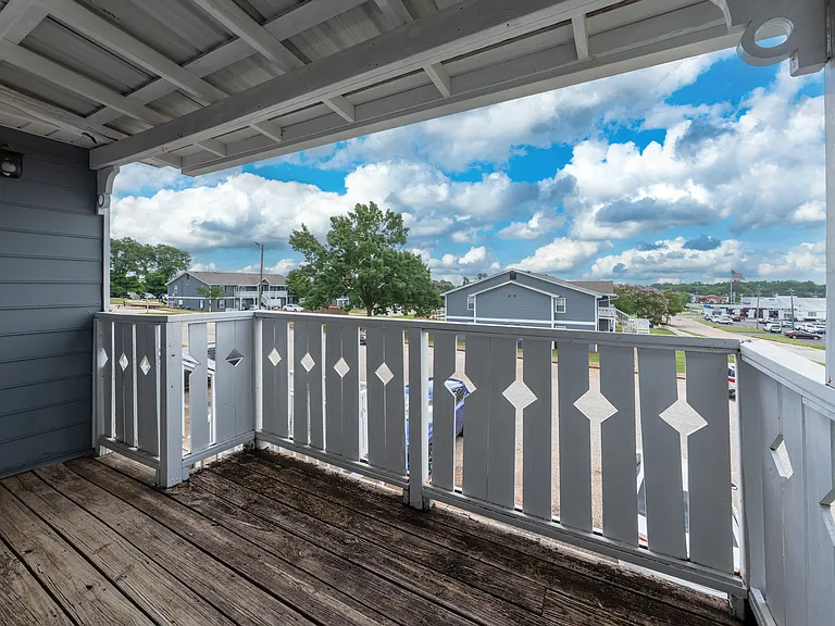 Relax on your private deck with open sky views and fresh air, professionally operated by Highlands Vista Group.