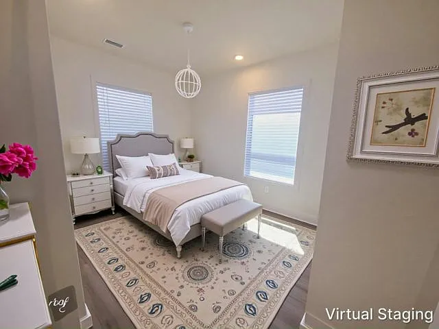 3 bed, 2.0 bath, 960 sqft, $1,960 — Photo 3