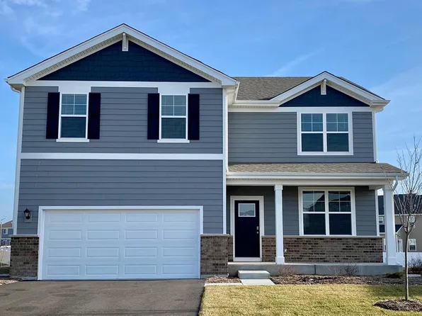 2602 Camelback Dr, Pingree Grove, IL 60140