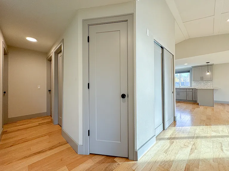 5657 23rd Ave SW — Photo 8