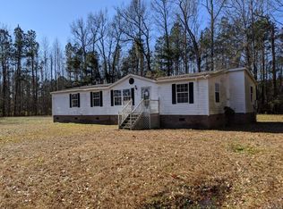410 W Backwoods Rd, Moyock, NC 27958