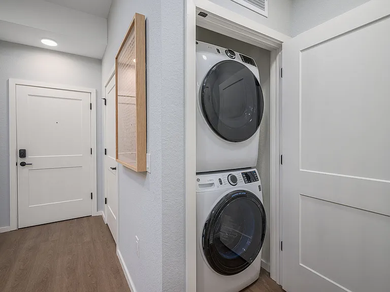 Fiori Apartments — Photo 19