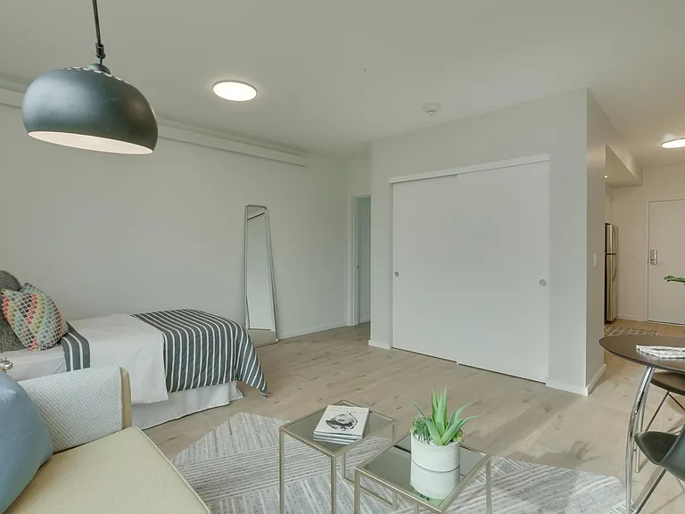 7054 N Montana Ave #101 — Photo 6