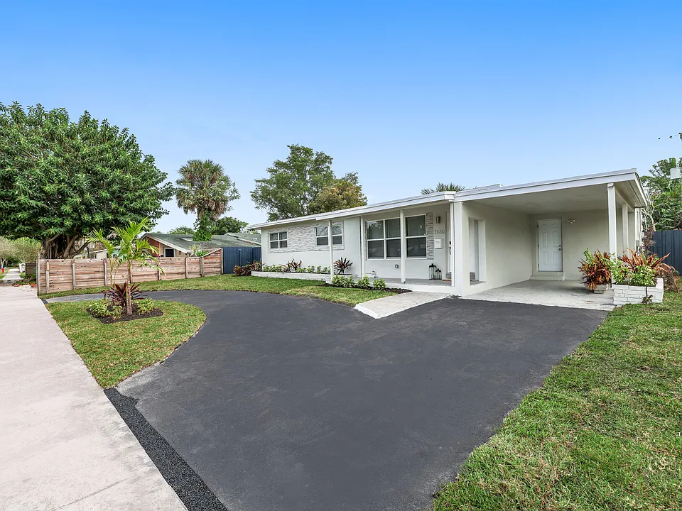 3160 SW 20th Ct