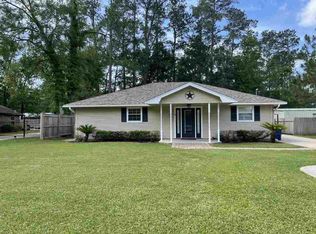 8 Greenhill Dr, Lumberton, TX 77657