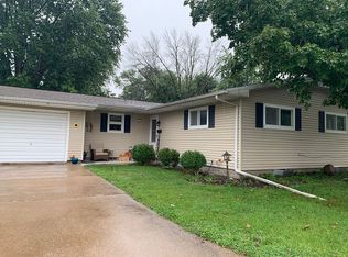 3 Lincoln Ct, Monmouth, IL 61462