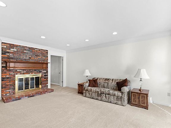 4th image of 14025 Boxford Ct