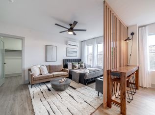 3546 N Southport Ave APT 105, Chicago, IL 60657