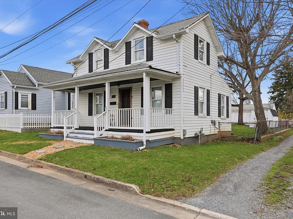 1st image of 711 Bowers St