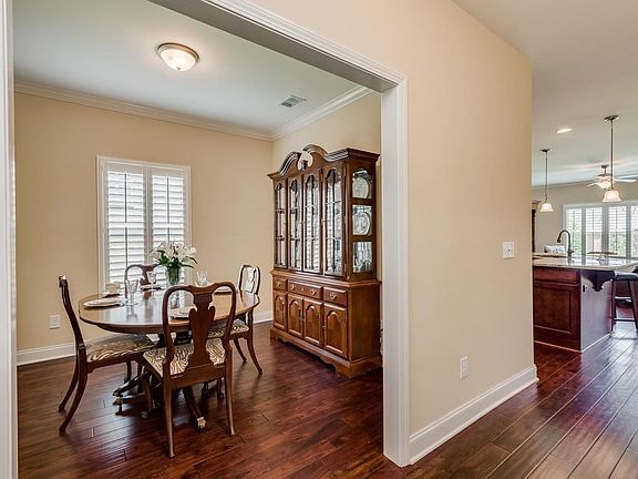 5th image of 1040 Prestwick Ln
