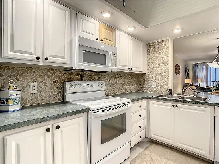 18304 Gulf Blvd #116 — Photo 13