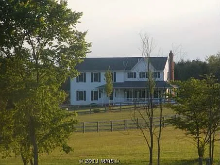 6108 Woodberry Farm Rd photo 1