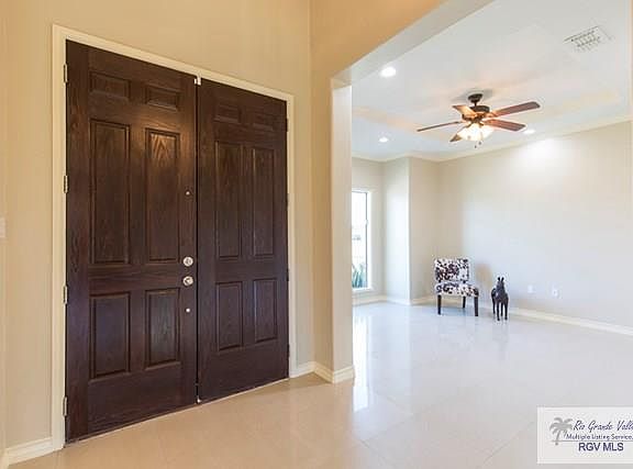 3rd image of 2423 Salerno Dr
