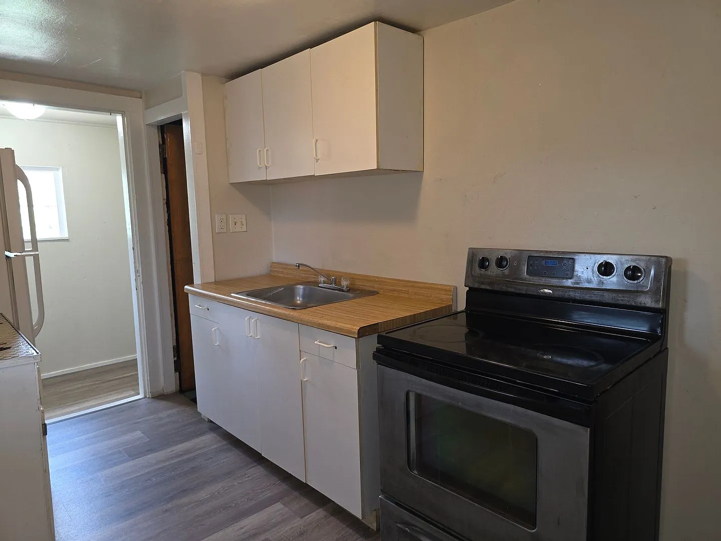 Recently Remodeled 1-Bedroom Home $950/Month | Accepting Section 8 — Photo 3